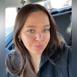 Meet your Posher, Kim